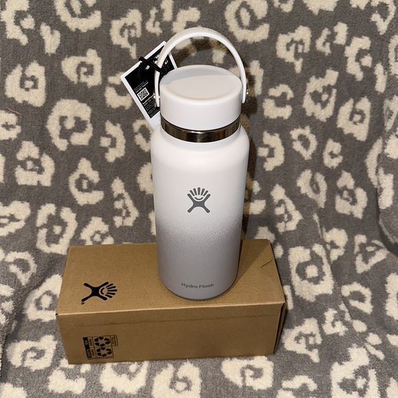 New Hydro Flask 32oz Wide Flex Cap Limited Edition Moonlight 😍 - Picture 16 of 16